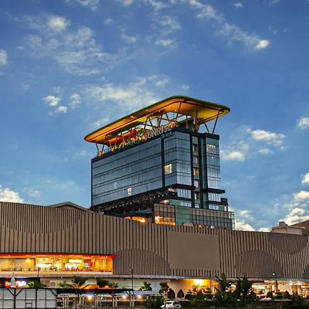 Hotel Ayola Sunrise Mojokerto Exterior photo